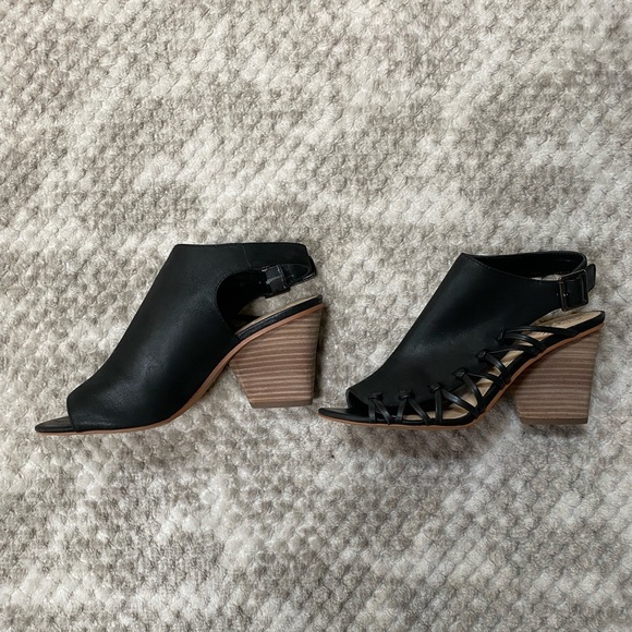 Vince Camuto Like New Condition~only worn 1 time. - Picture 8 of 9